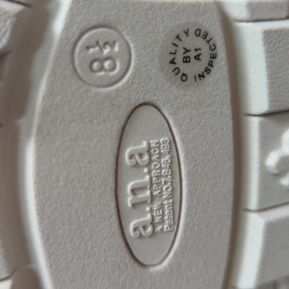 NIB Women's Brown Fur-Lined Ankle Boots - Picture 5 of 11